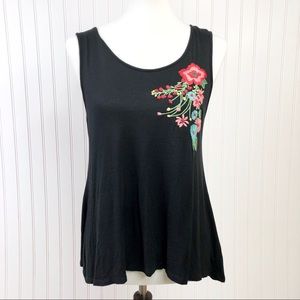 W5 Tank Top Embroidered flowers Sleeveless Sz M